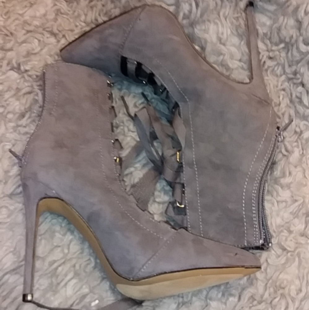 Grey Heeled Lace-Up Botties